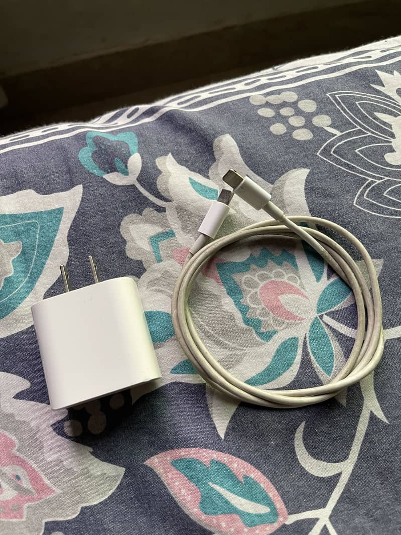 iPhone charger 20w 3