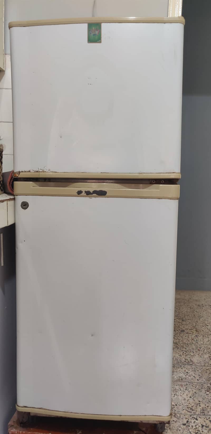 Used fridge 0
