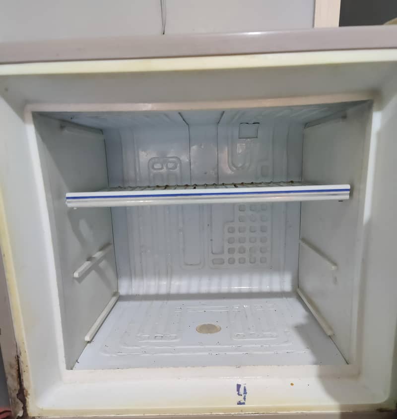 Used fridge 1