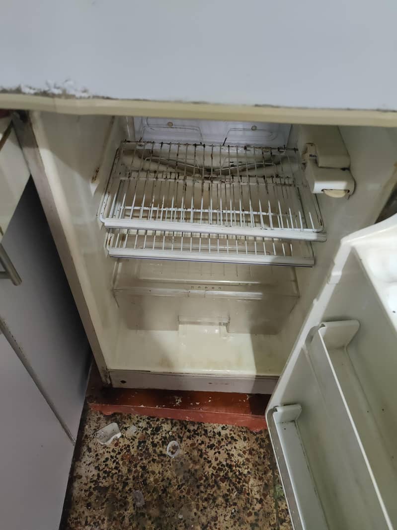 Used fridge 4