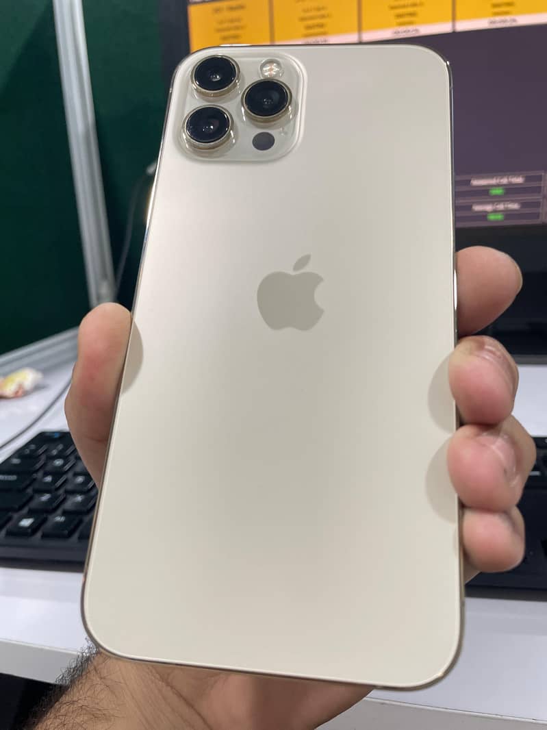 iPhone 12pro max 1