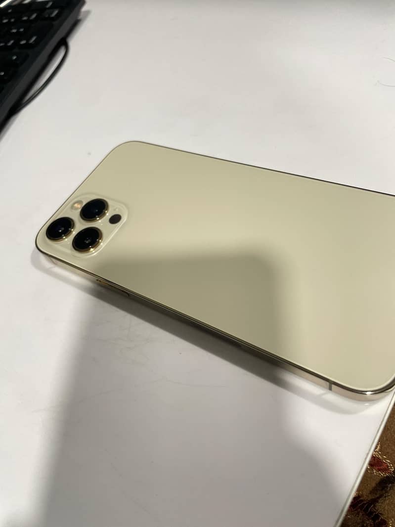 iPhone 12pro max 5