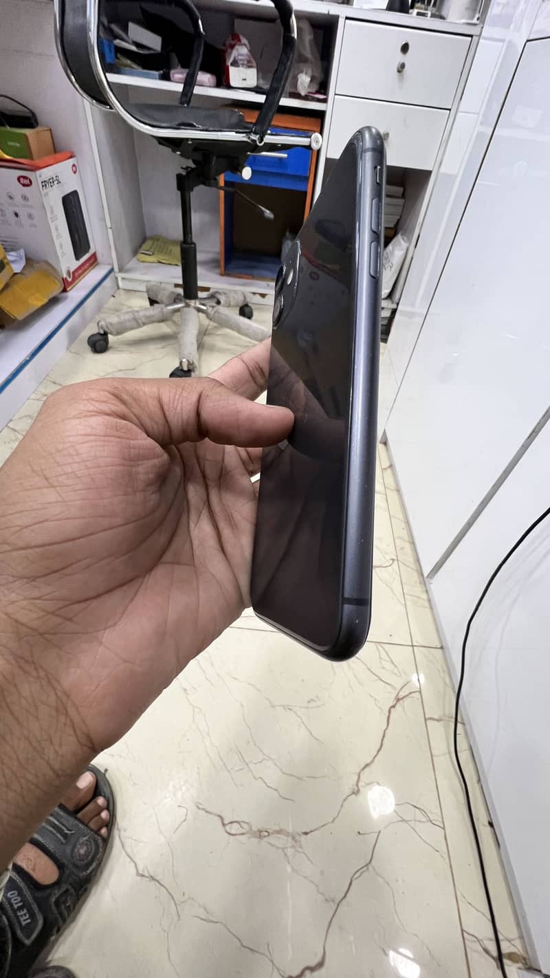 Apple iPhone 11 1