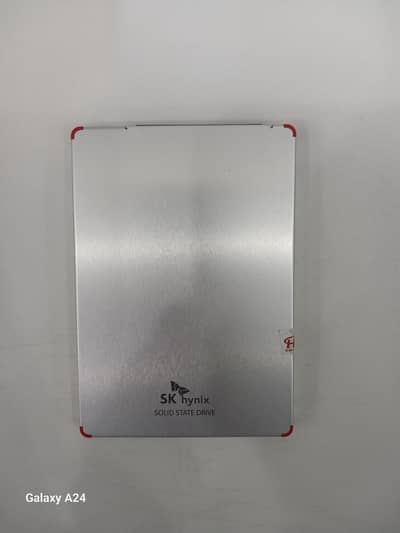 Sk hynix 2.5 SSD Drive 256gb branded 98% health