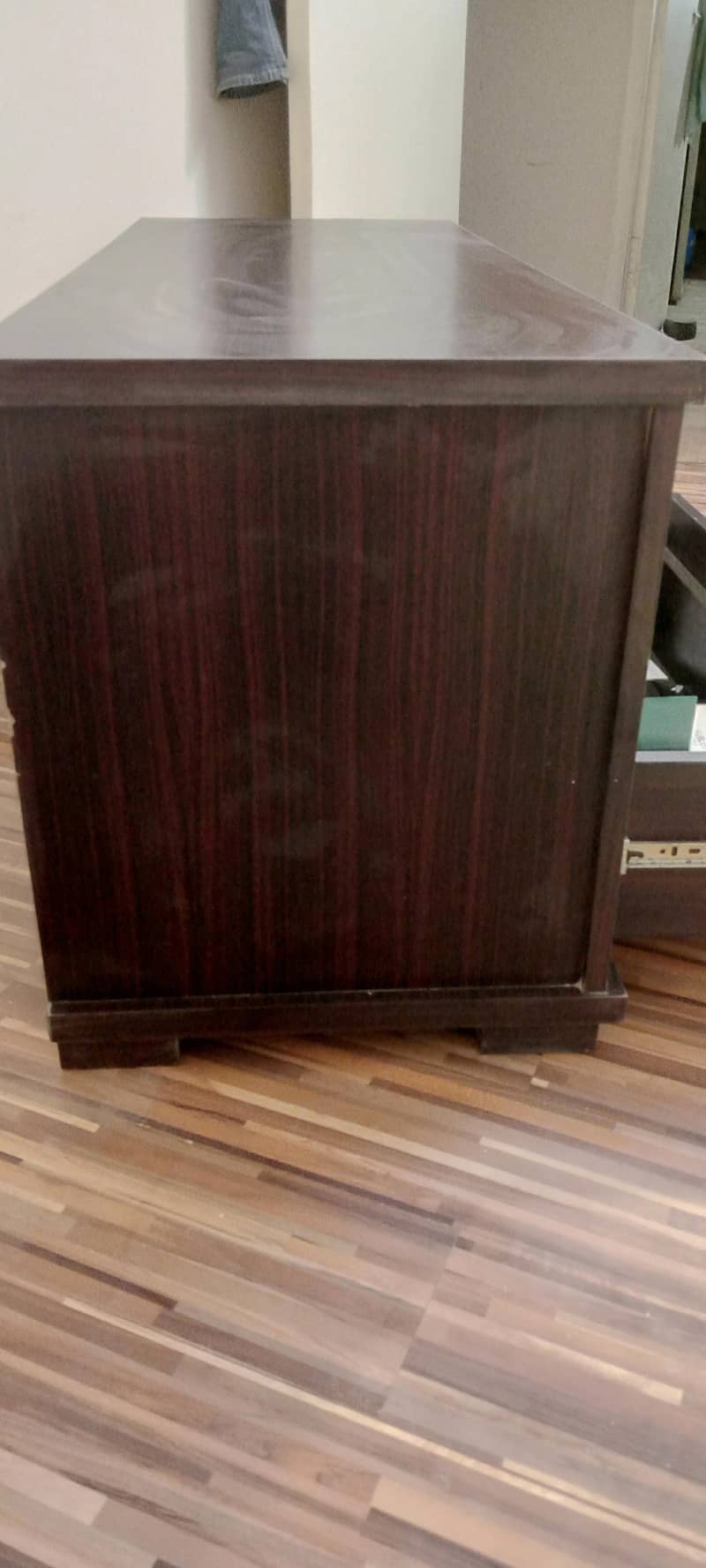 tv unit 5