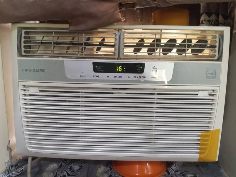 window AC 110 1