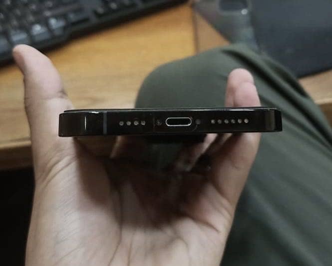 Apple iPhone 14 Pro Max 3