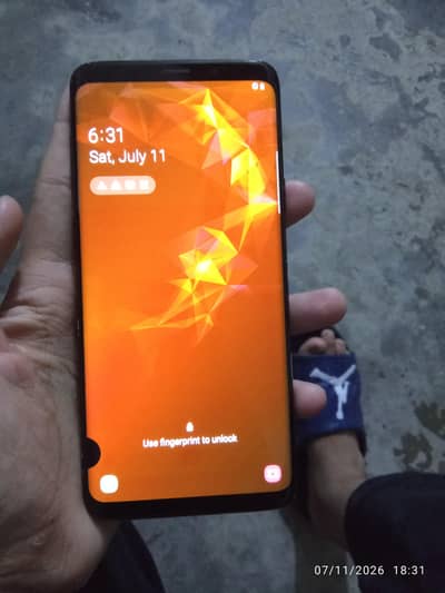 samsung s9plus all ok lush ha only one dot Baki ok urgent sell