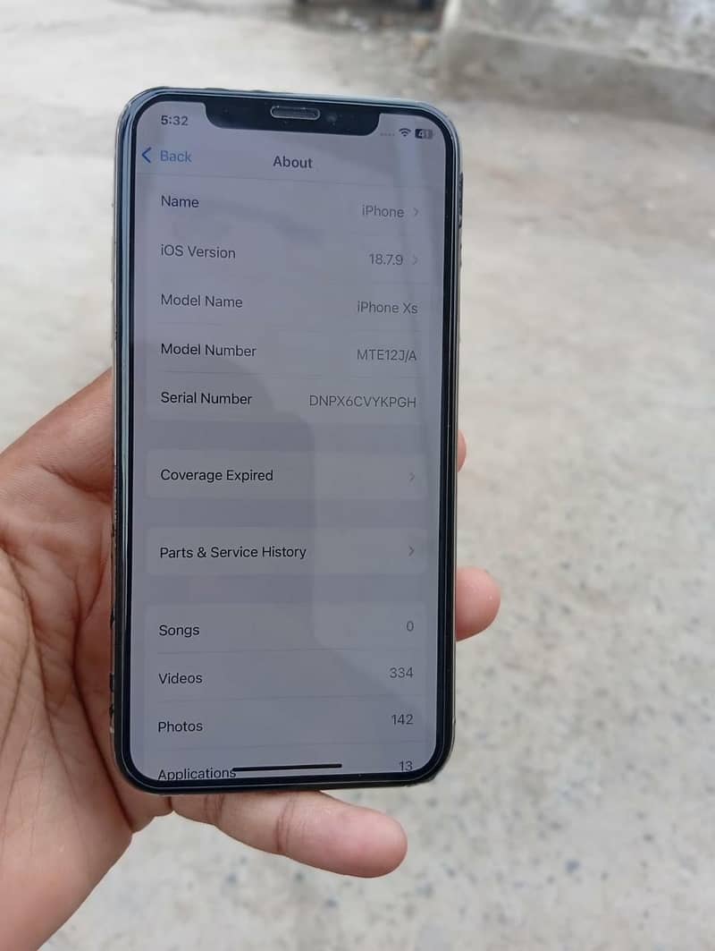 Apple iPhone XS 6