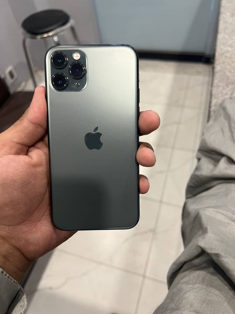 Apple iPhone 11 Pro 2