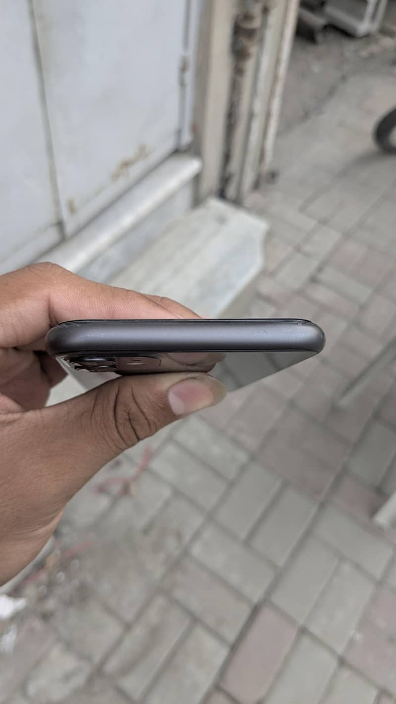 Apple iPhone 11 1