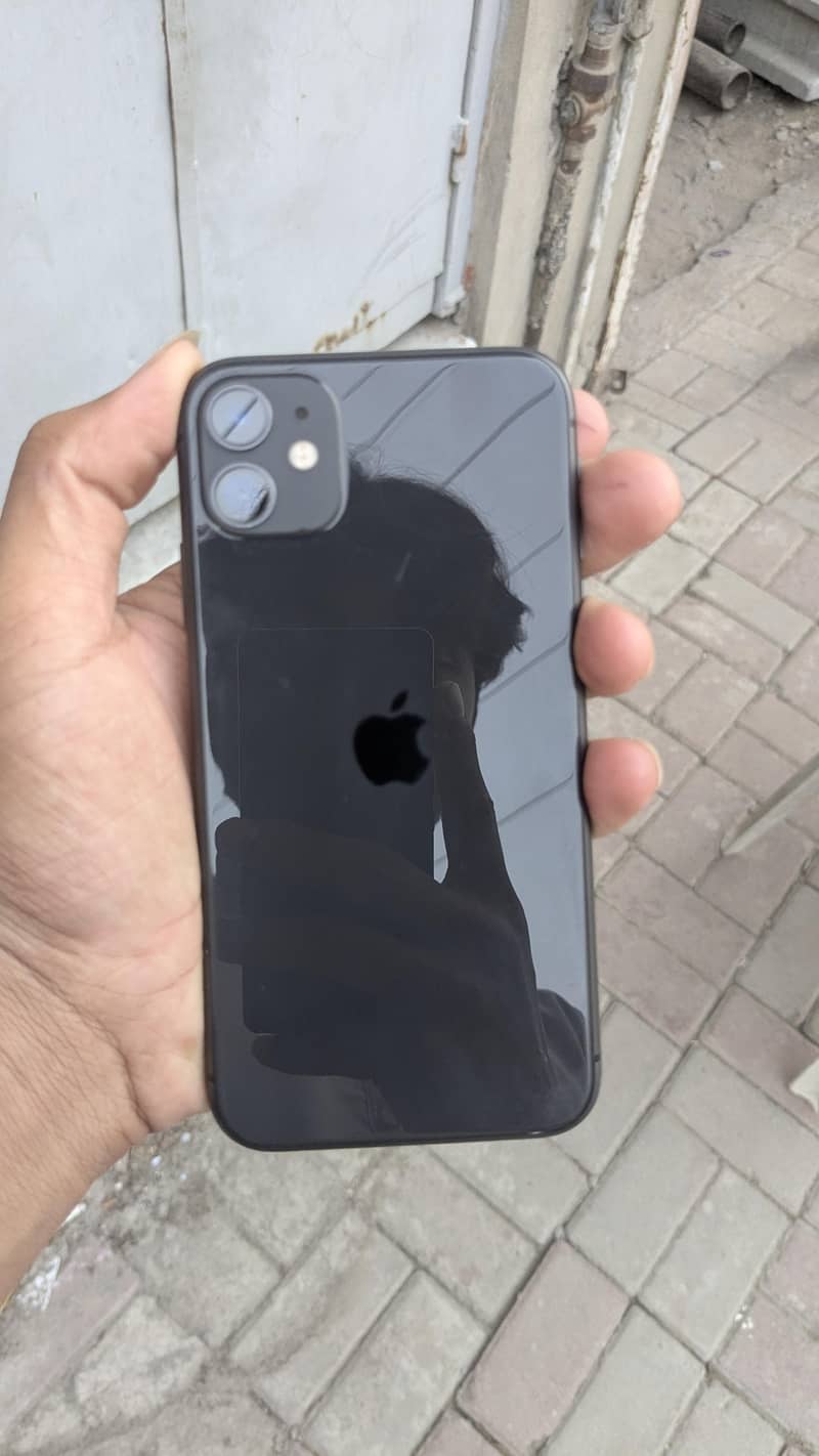 Apple iPhone 11 3