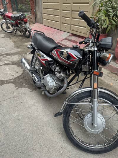 Honda cg 125 scratch less