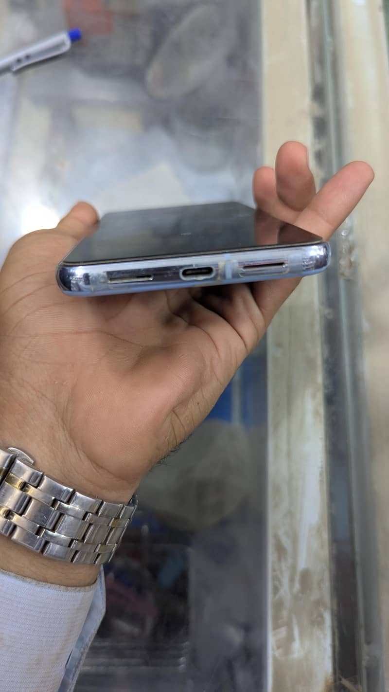 google pixel 8 pro 2