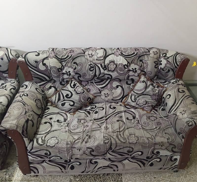 7 seater sofa 0