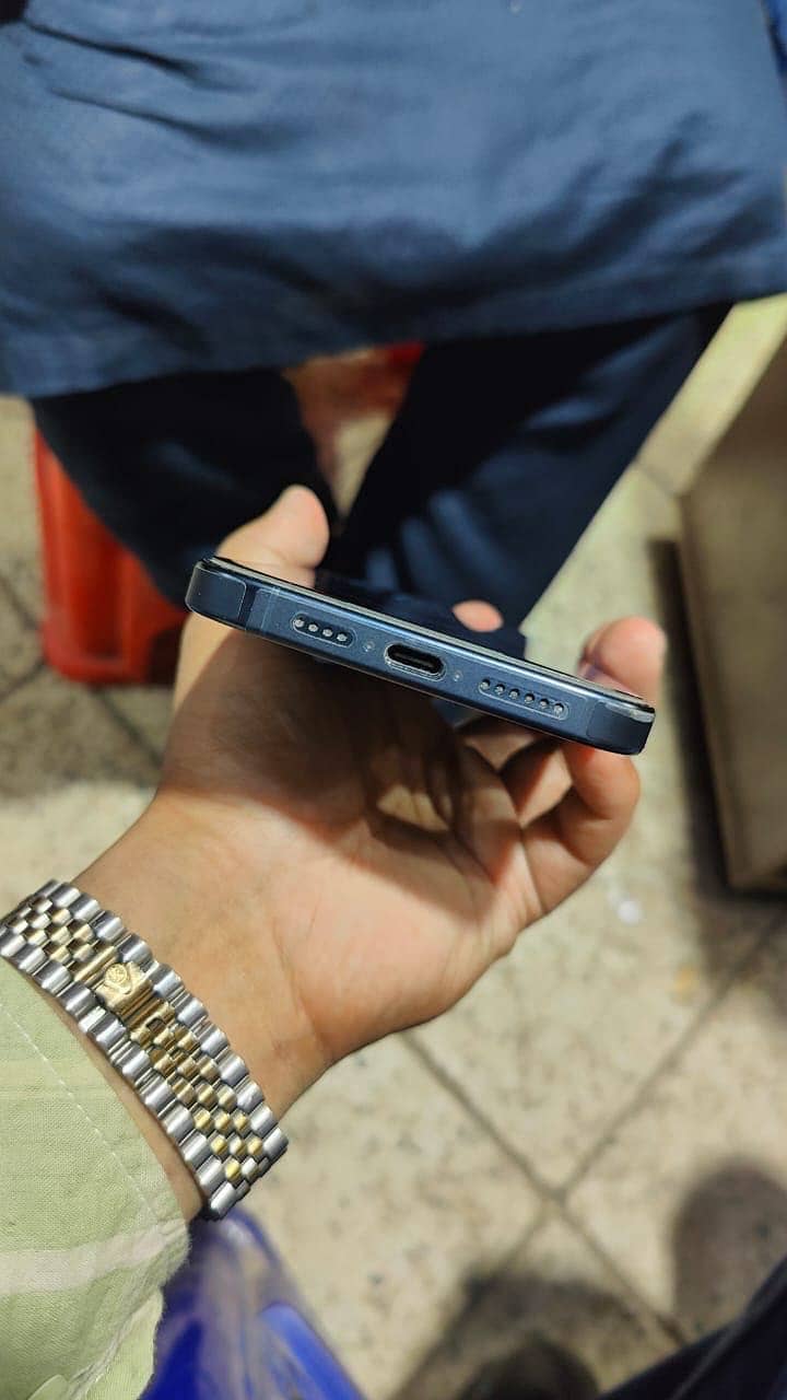 Apple iPhone 15 Pro Max 1