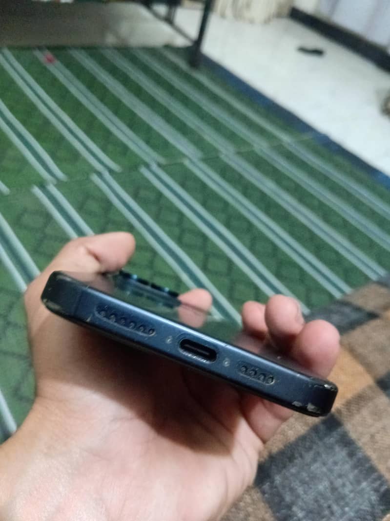 Apple iPhone 15 Pro Max 1