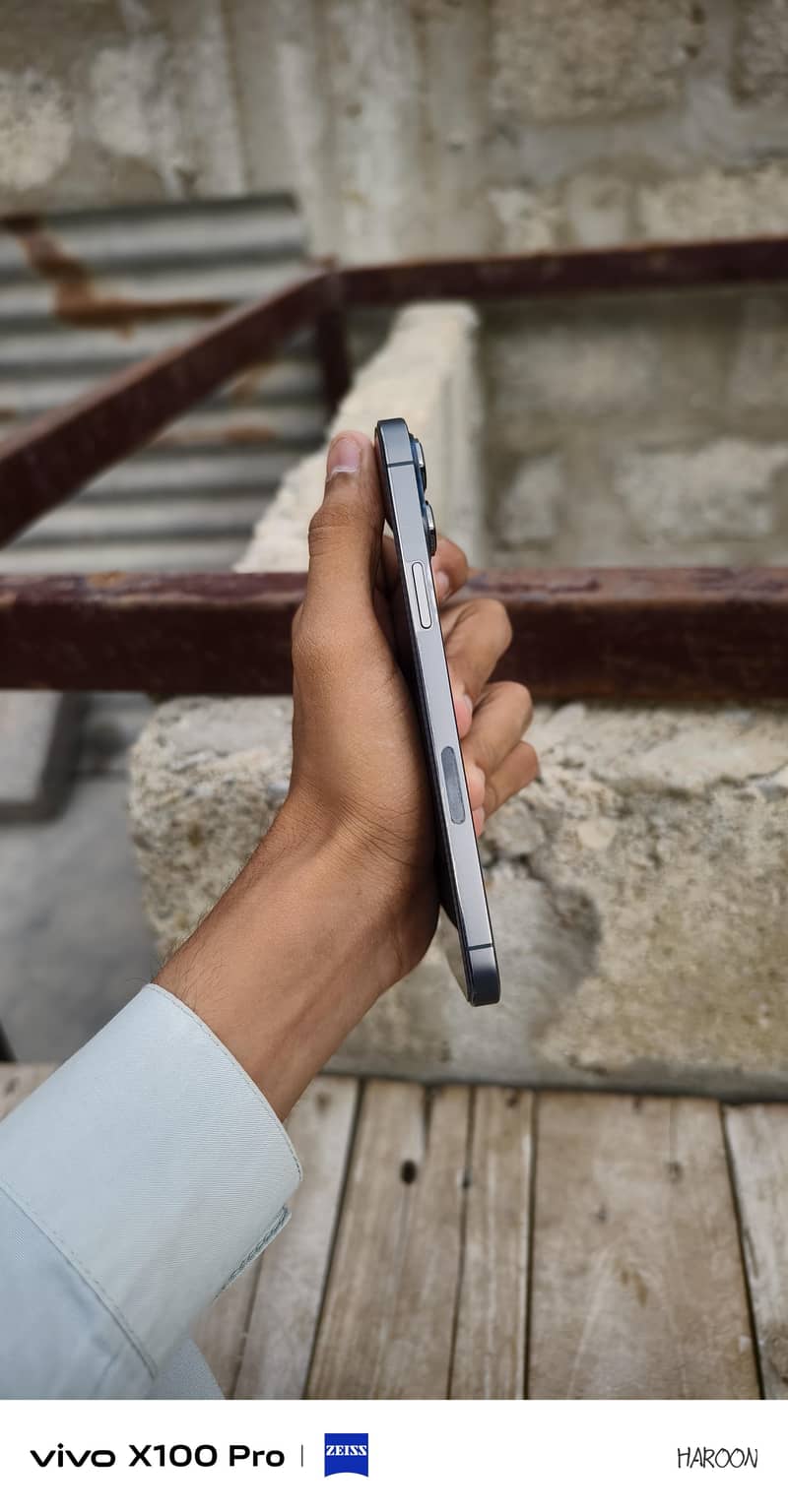 Apple iPhone 13 Pro Max 5