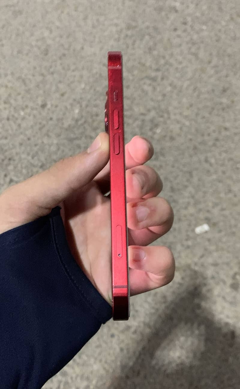 Apple iPhone 14 4