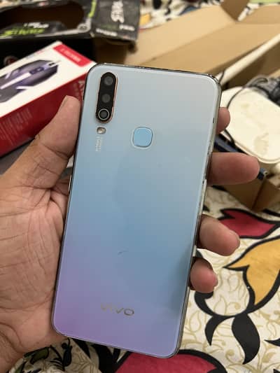 Vivo Y17