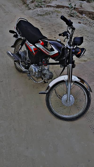 Black Honda 70