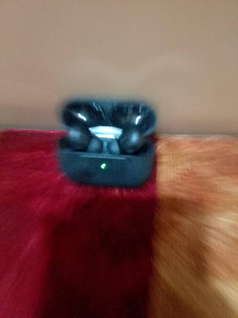 earbuds 2