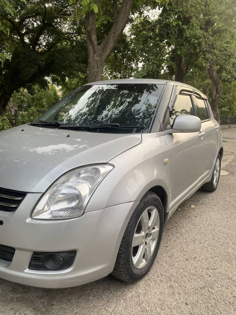 Swift DLX AUTOMATIC 2015 2