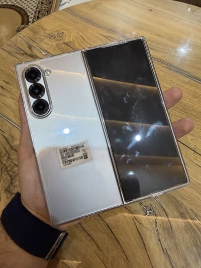 Samsung Z Fold 6