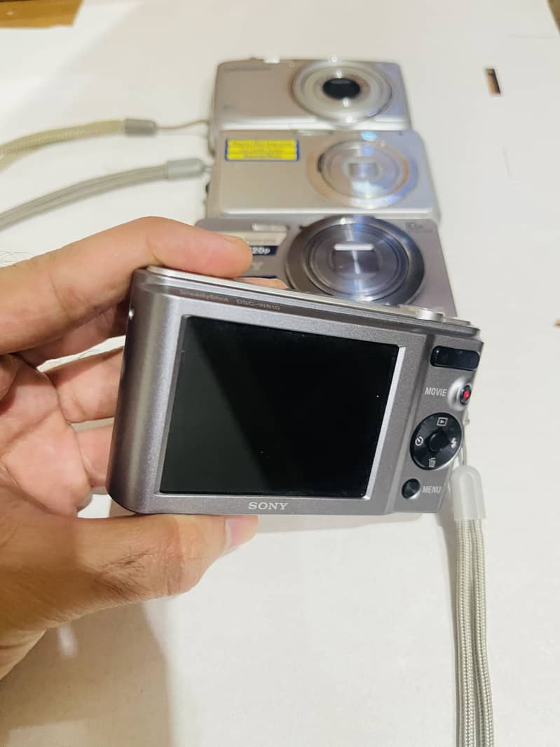 Digital cameras 1