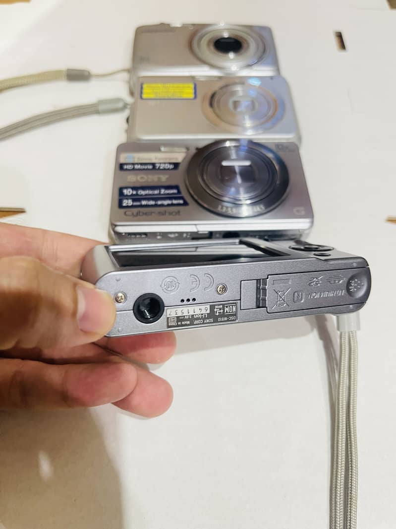 Digital cameras 2