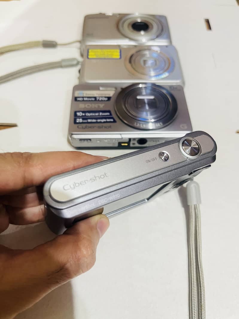 Digital cameras 9