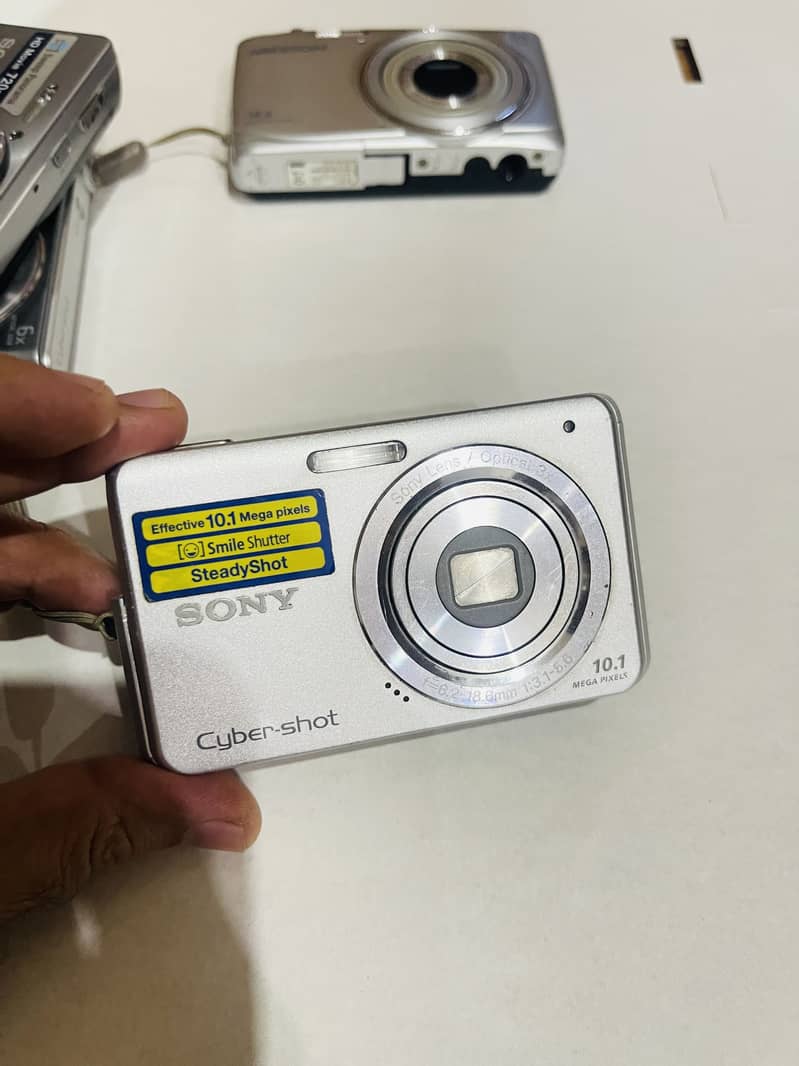 Digital cameras 11