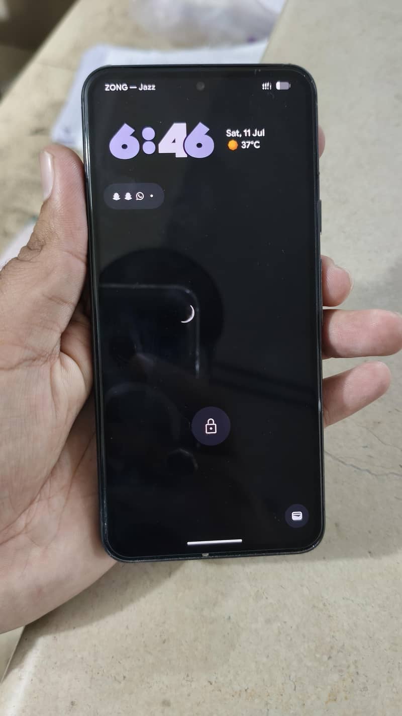 Google Pixel 8 1