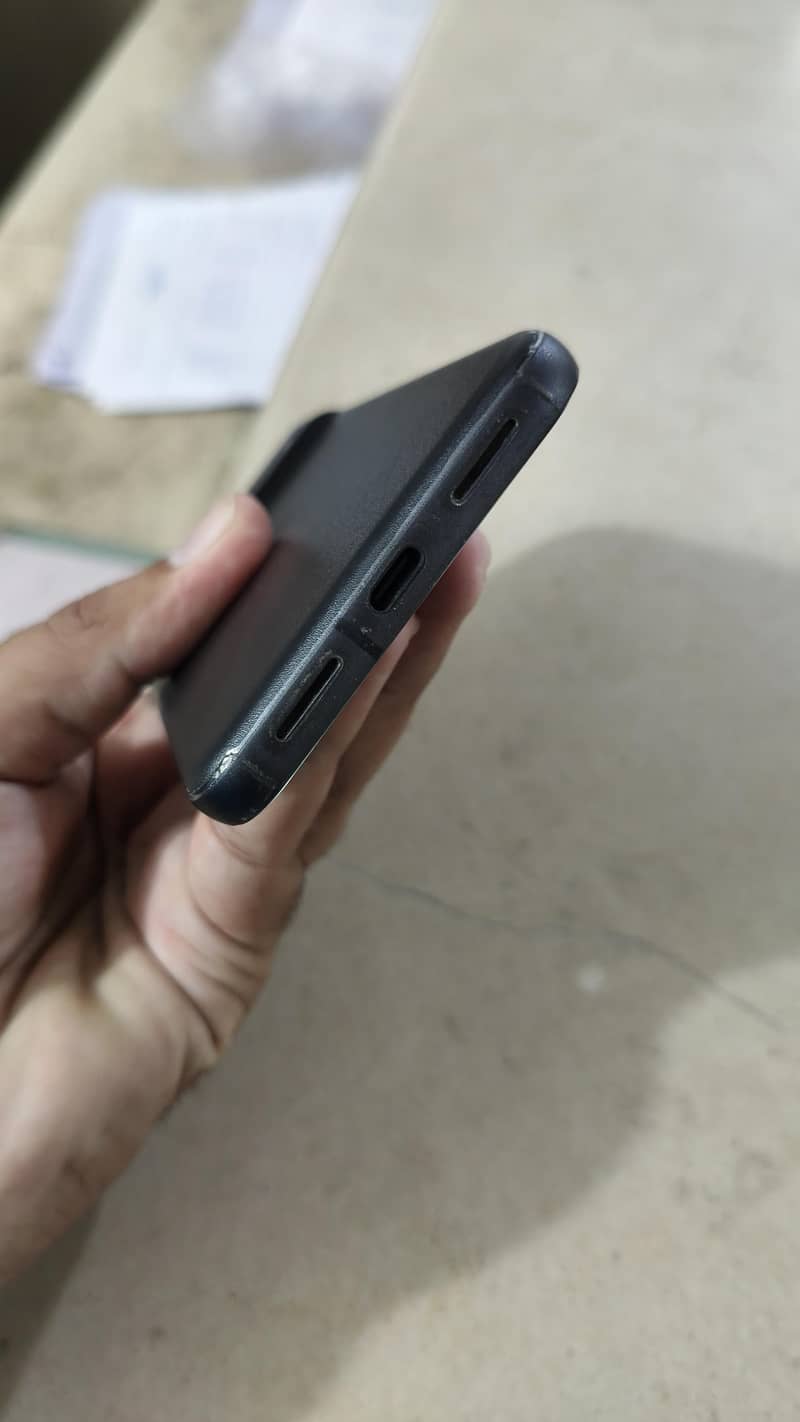 Google Pixel 8 3