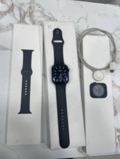 Apple watch series 8