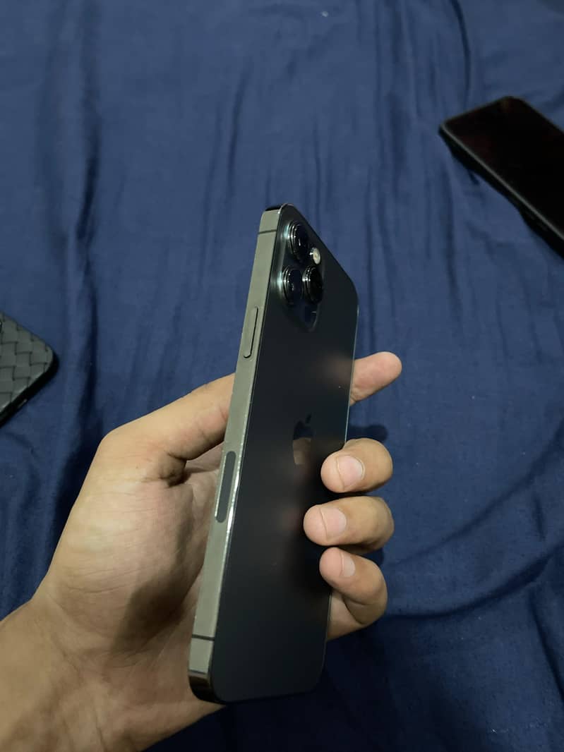 iphone 12 pro max 5