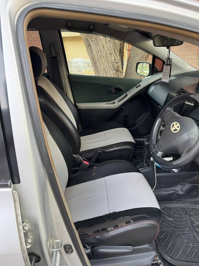 Toyota Vitz 2007 12