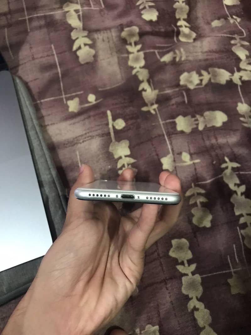 Apple iPhone SE 2020 2