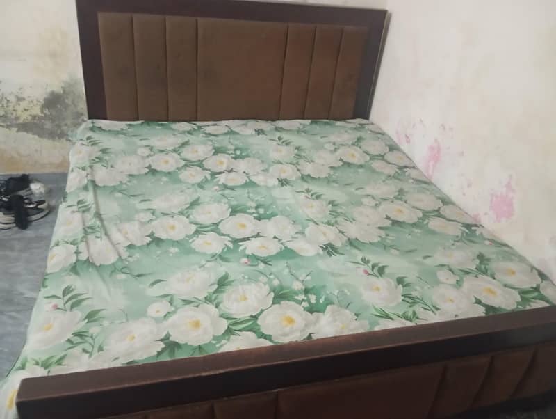 Single Bed 0