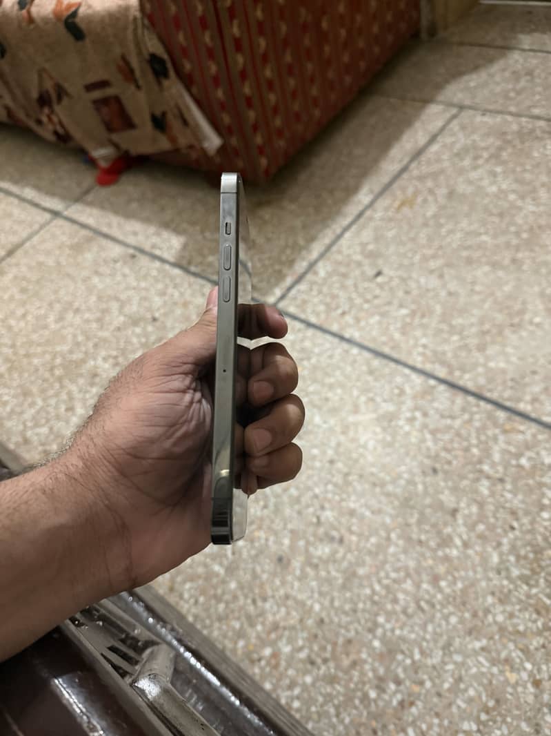 Apple iPhone 12 Pro Max 5