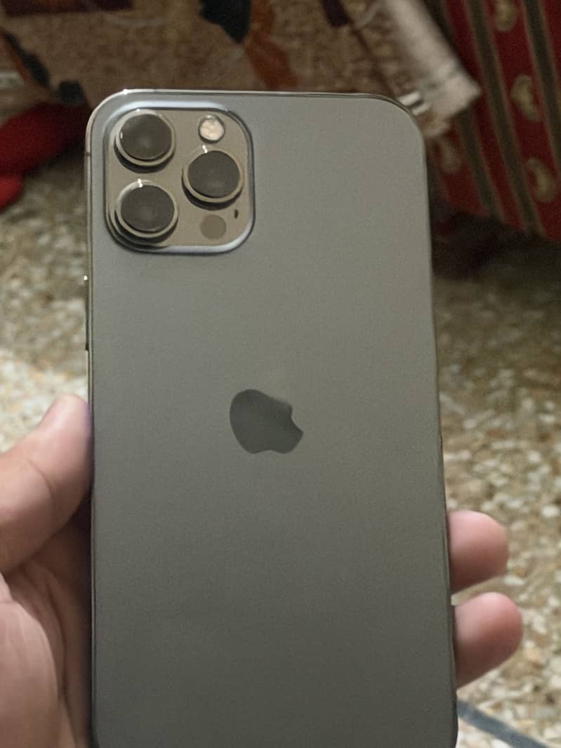 Apple iPhone 12 Pro Max 13