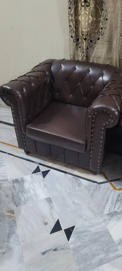Leather sofa set for sell