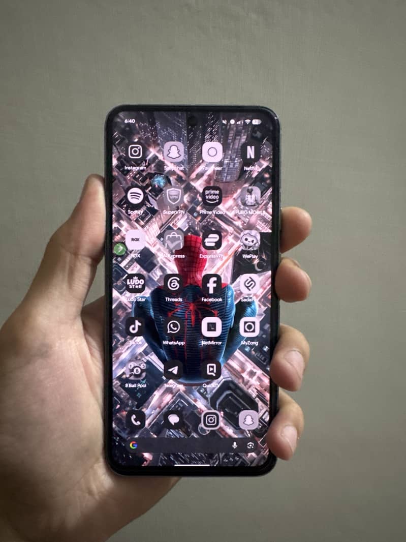 Google Pixel 8 1