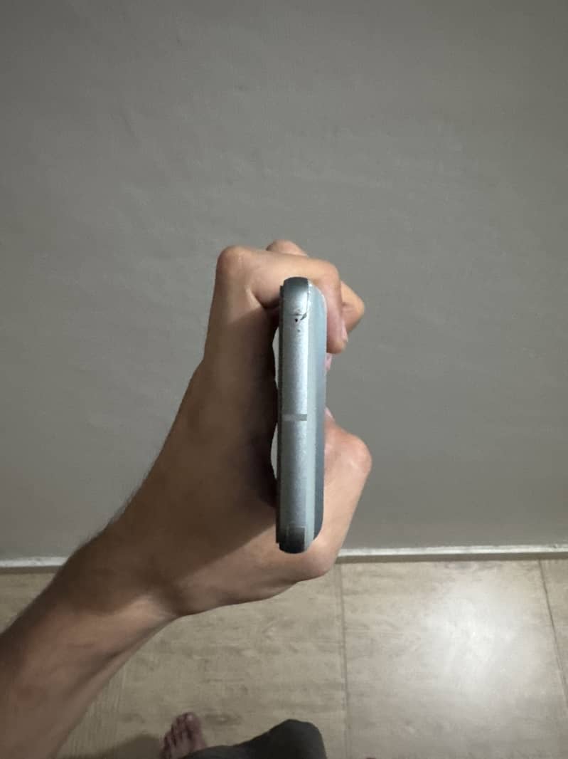 Google Pixel 8 5