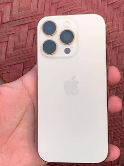 Apple iPhone 16 Pro