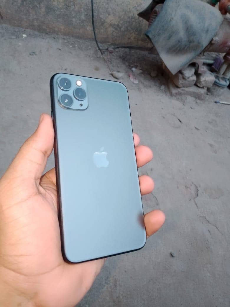 Apple iPhone 11 Pro Max jv 2