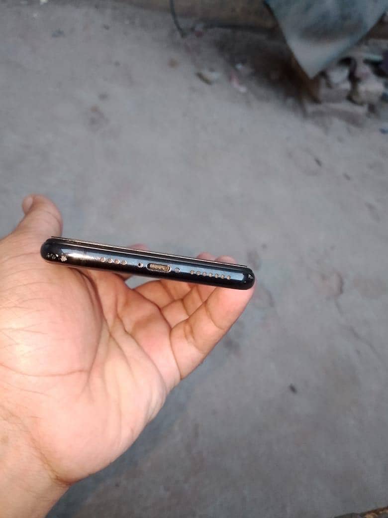 Apple iPhone 11 Pro Max jv 4