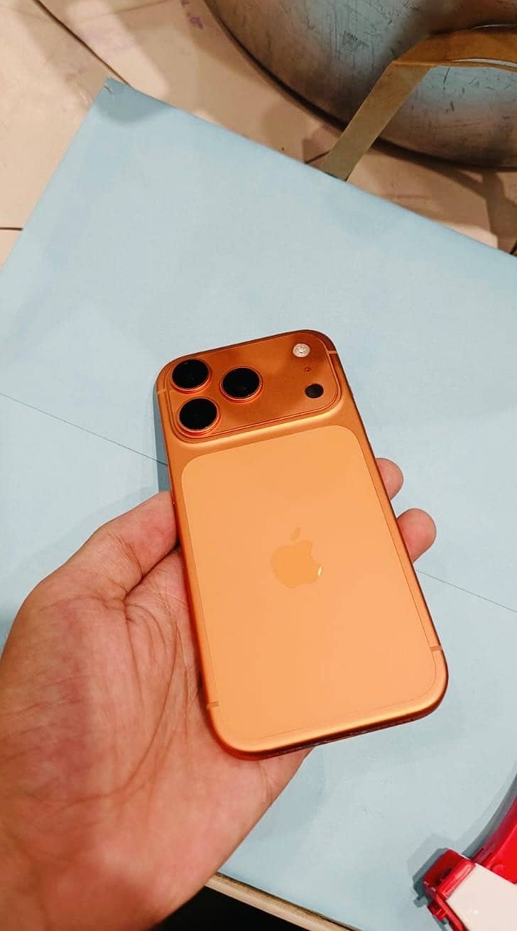 Apple iPhone 17 Pro jv 5
