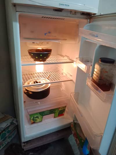 Samsung company refrigerator hai.