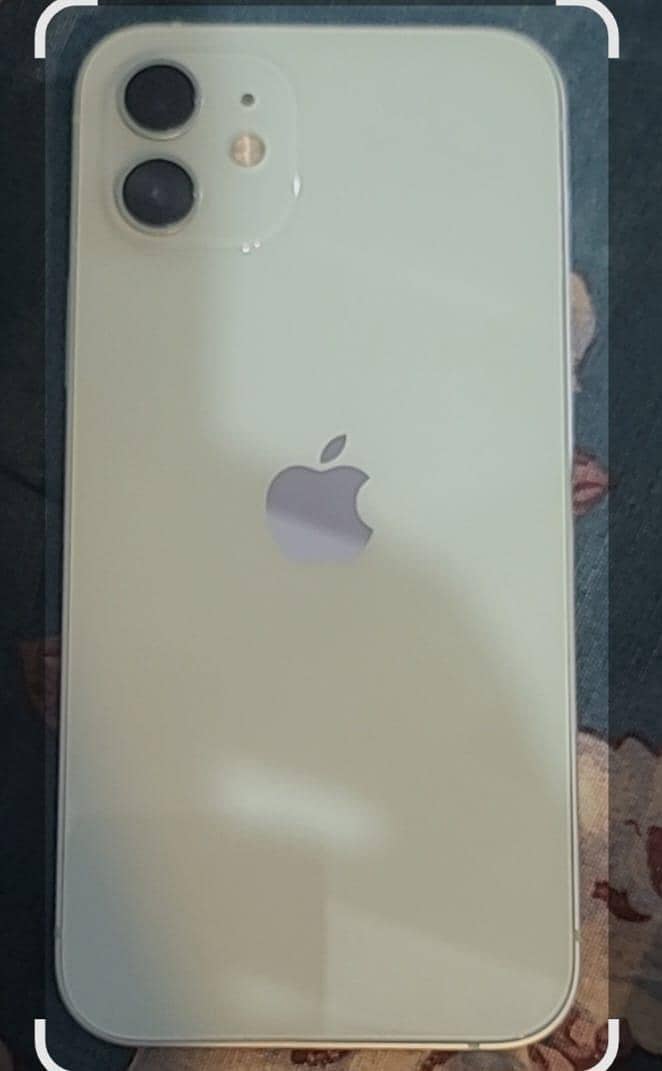 Apple iPhone 12 3